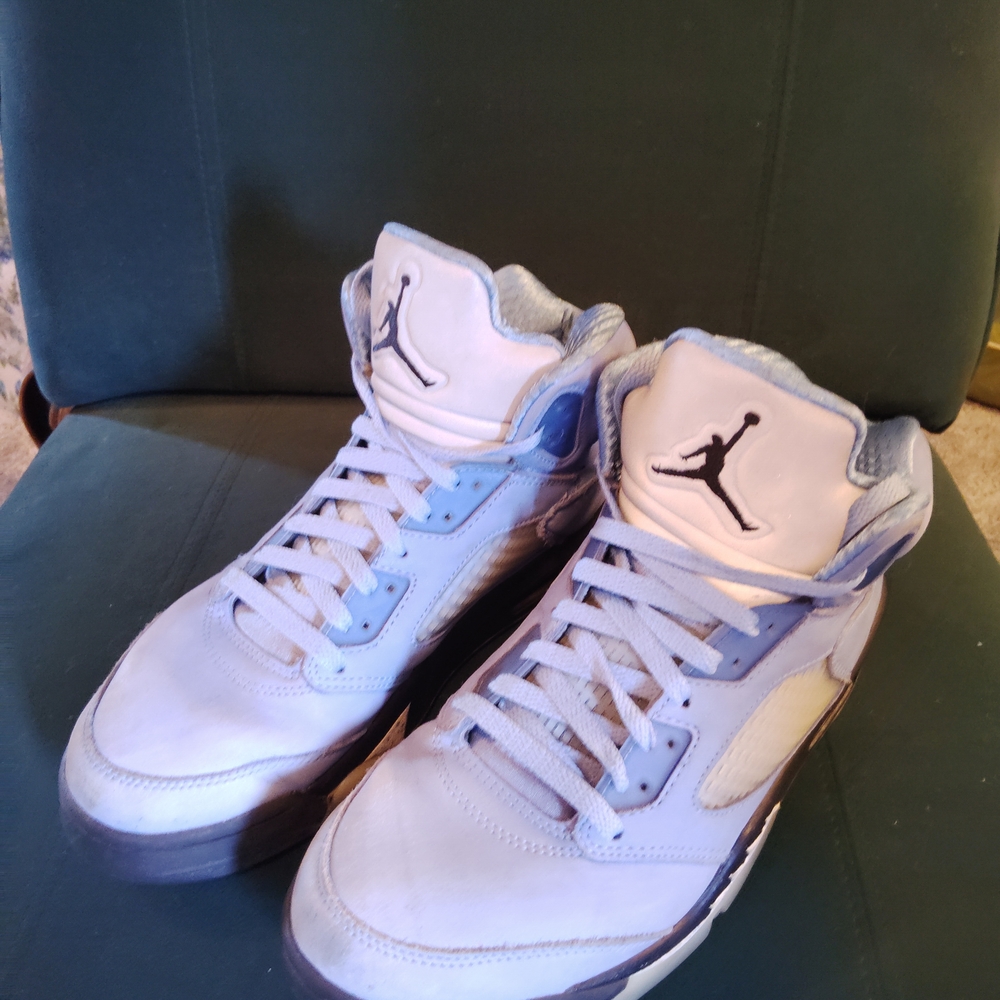 Jordan Athletic Shoes in Light Blue and White